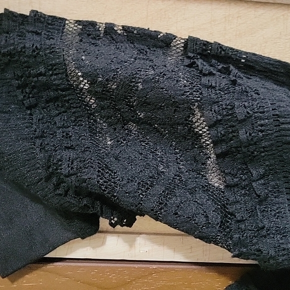 SHEIN hooded long sleeve with lace material 5x - Picture 5 of 7